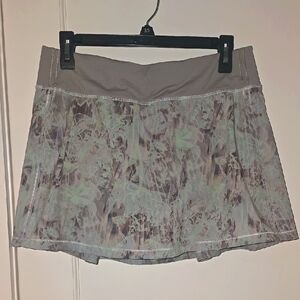 Stylish Women's Lululemon Skort in Multicolor